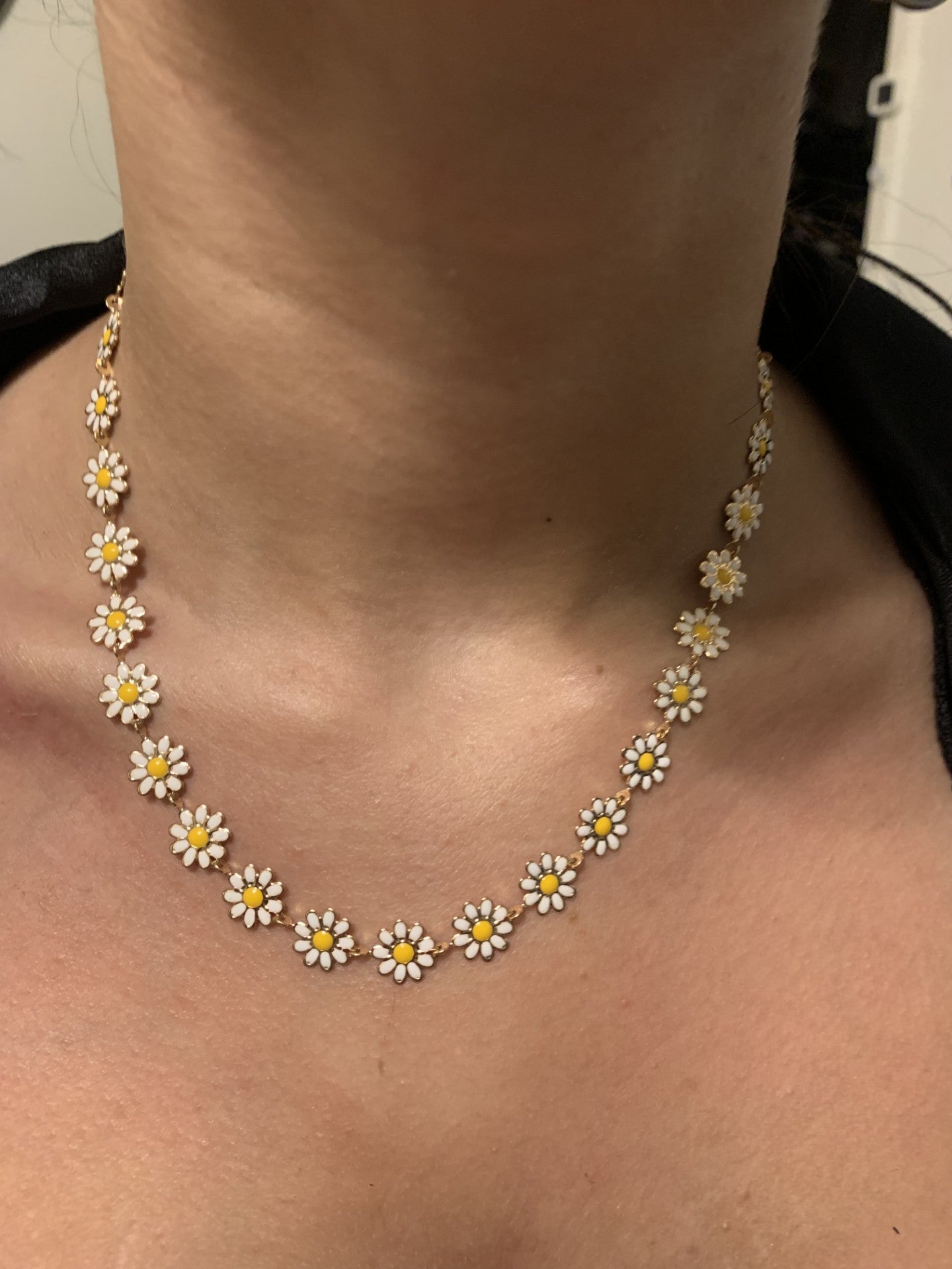Collier marguerites dorées – Souvenir Infini  (acier inoxydable plaqué or)